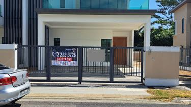 Double Storey Semi-D House Lake Garden Klana Heights Seremban New 1