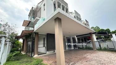 2.5-Storey End Lot Superlink with Side Land 1