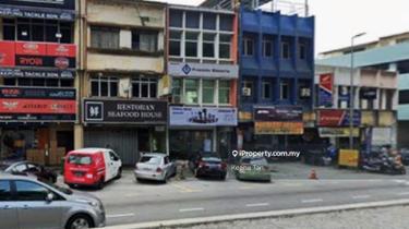 Great Visibility Facing Main Road, Suitable for Own Use/Investment 1