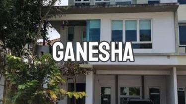 Semi-D house in Damansara Perdana 1