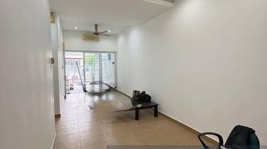Below market Setia Alam 1sty newly refurbished kitchen extended sale  1