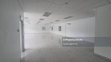Freehold Detached Warehouse in 5 acres land at Teluk Panglima Garang 1