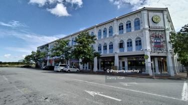 Main Road 3 Storey Shop Taman Kota Laksamana Hot Area Double Car Park 1