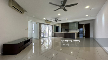 High floor unobstructeded view  1