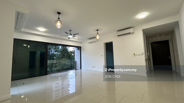 Perfect Low-Floor Unit with a Green View 1