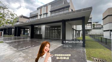 Facing north east 3 Storey Semi D - 6 rooms 6 bathrooms 1