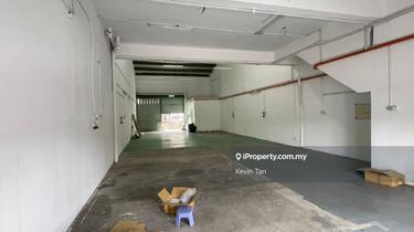 1.5 storey factory Tpp 5 & 6  taman perindustria puchong 25x90 1