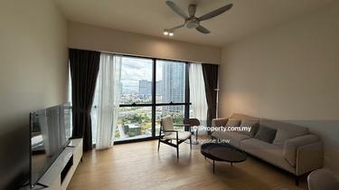 Connected to TRX mall and 70 meter to MRT station 1