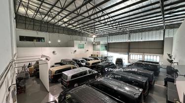 Detached factory-showroom for sale at Petaling Jaya 1