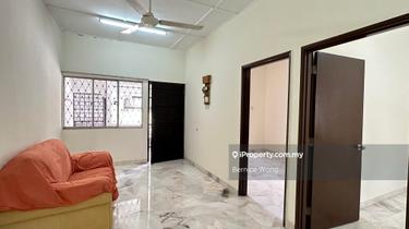 Freehold Townhouse Facing Empty Land with More Parking  1