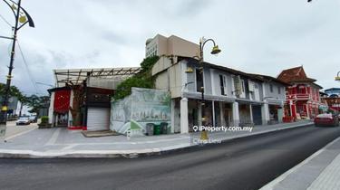 Jalan Pahang next to Tan Hiok Nee heritage street adjoining shop 1