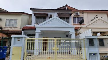 Fully renovated townhouse nearby Maybnak Kota Kemuning 1