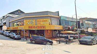 Prime Location- Limited Ground Floor Shop for Rent at Jalan Telawi 1