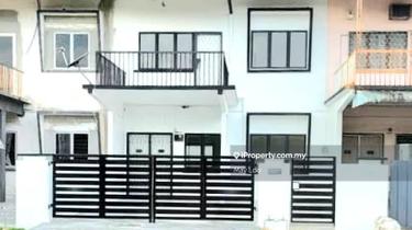 Freehold Fully Renovated 2 Storey Terrace at Taman Shatin Pasir Puteh 1