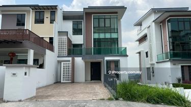 Semi-D house for Sale 1