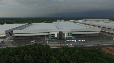 North Port Semi Detached Warehouse For Rent 1