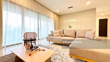 Modern, spacious property with stunning views. Exclusive agent 1