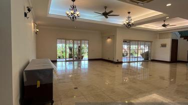 Huge Freehold Bungalow For Sale - 28k sqft.  1