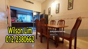 Offer offer offer! Nice well maintain with fully extended kitchen 1