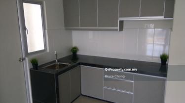 Maxim City Light 3 Room 2 Bathroom 2 Carpark Partially Furnished 1