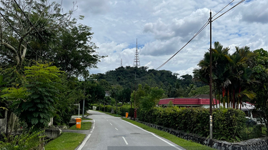 Big landed house for sell at off jalan gasing great location 1