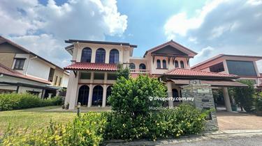 Below bank value. Gated & guarded. Bright & airy 2-storey bungalow. 1