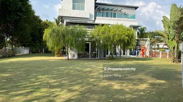 3 storey bungalow for sale at Setia Eco Park . Pm me for more details 1