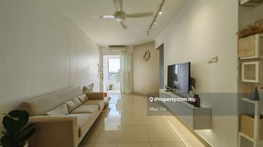 Fully-Furnished Golf View Unit for Sell (2 Car Parks) 1