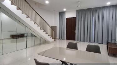 2 sty intermediate for sale renovated 1