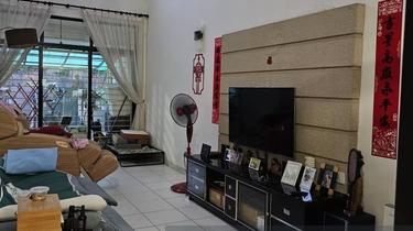 Meadow Lakefields 3 Storeys Terrace  Sg Besi 1