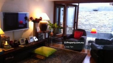 Well Renovated And Maintained Unit In Damansara Heights 1