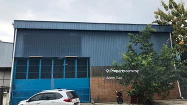 Value Buy Semi-D factory in Puchong 1