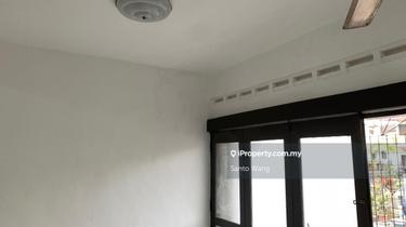 Good location reason price 1