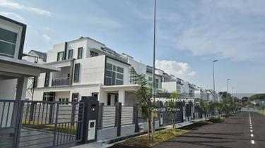 Last Unit rm9xxk 3 Storey G&G in Town Semi D 1
