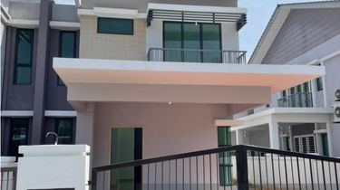 Periwinkle Bandar Rimbayu for sale Below Market 2 Storey Cluster Semid 1