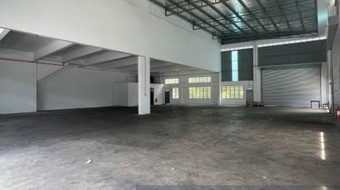 Jenjarom semid factory bu 10336sqft facing mainroad prime location 1