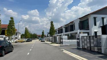 Bandar Dato Onn, terrace house, 20x70, Gated & Guarded, For Sale 1