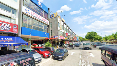 Exclusive 3 Storey Corner Shop Lot for sale  1