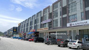 3-storey shop-offices for sale in Rawang! 1
