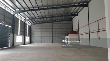 1.5 story semi-detached factory for lease @ semenyih area 1