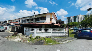 Corner Lot & Renovated Unit 1