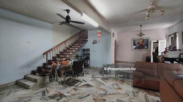 Nearby Amenities, Ample Parkings 1