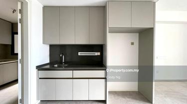 Rare spacious layout, brand new, modern, luxurious, ideal for stay! 1