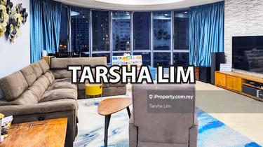 Magnificient pool and green view home, walking distance to 163 & mkis 1