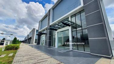 Cluster Factory with Mezzanine Floor Good Condition Retail Warehouse 1