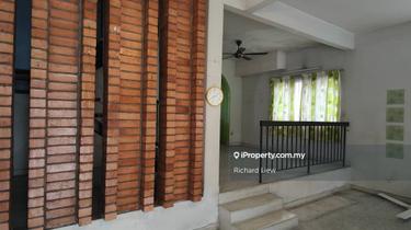 End-Lot with Extra Side Window 1