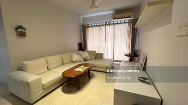 Below Market Price, Very nicely renovated furnish unit, short walk MRT 1