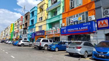 ROI 4.28% facing main road 4 stry shop office for sale 1
