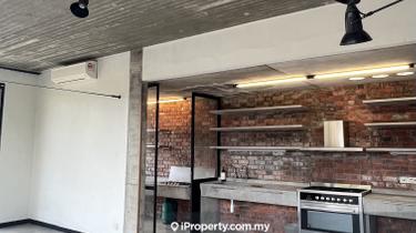 Ideal for consulting firm , home office , own stay .  1