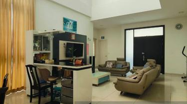 Fully Furnished Gated & Guarded with Facilities 1